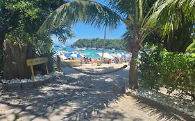 Praia dos Ossos Guest House - Búzios com pé na areia